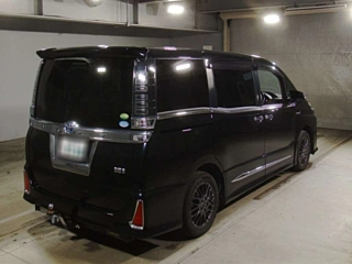 TOYOTA VOXY 2018