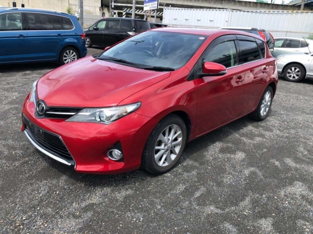 TOYOTA AURIS 2014