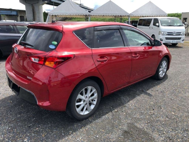 TOYOTA AURIS 2014