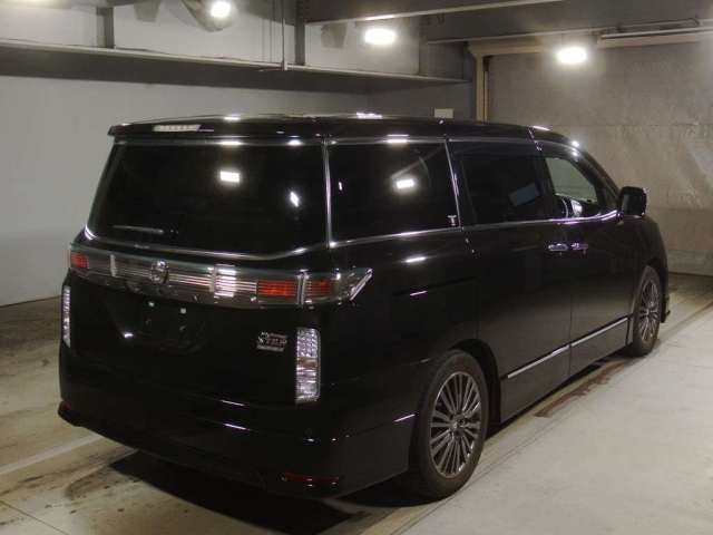 NISSAN ELGRAND 2018