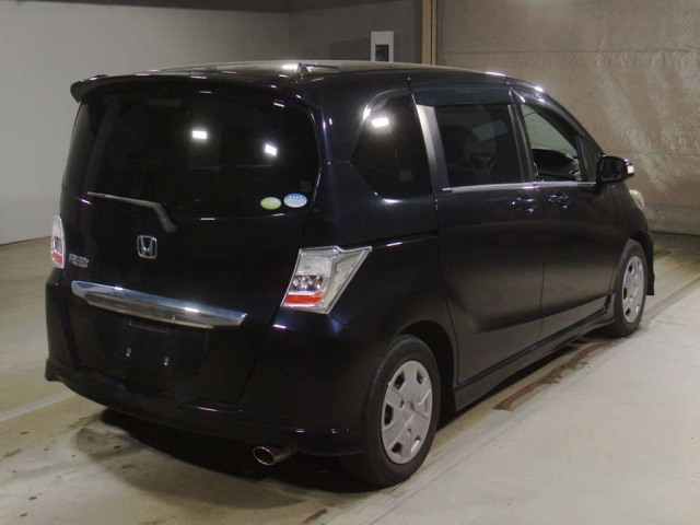 HONDA FREED 2012