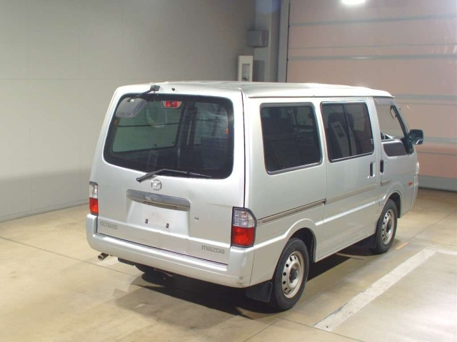 MAZDA BONGO VAN 2010