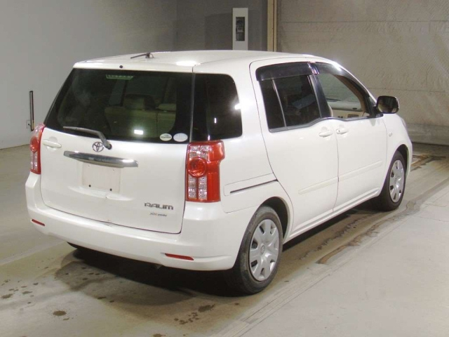 TOYOTA RAUM 2008