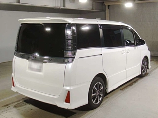 TOYOTA VOXY 2017