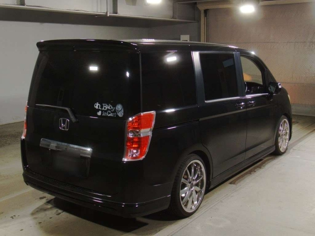 HONDA STEP WAGON 2011