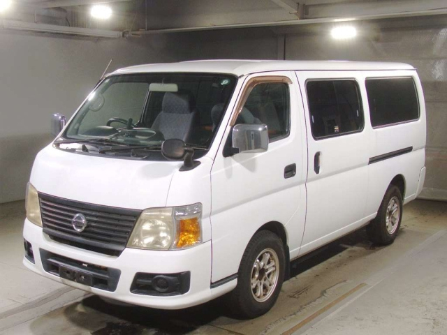 NISSAN CARAVAN 2010