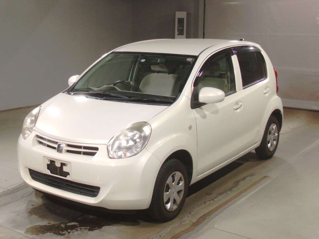 TOYOTA PASSO 2010