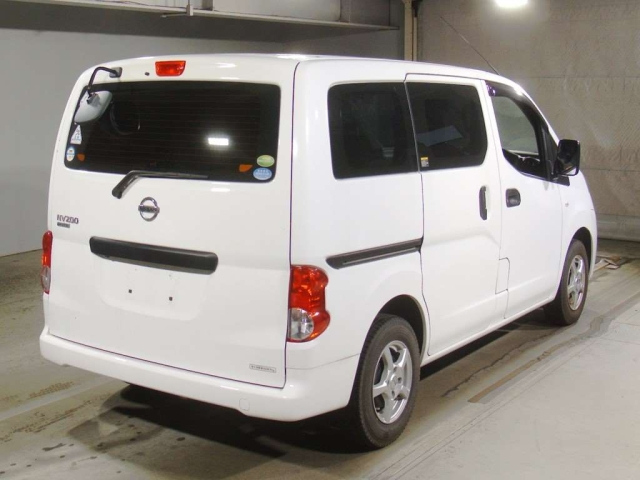 NISSAN NV200 2020