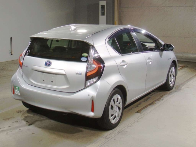 TOYOTA AQUA 2020