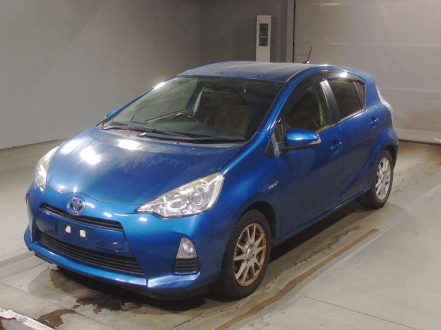 TOYOTA AQUA 2014