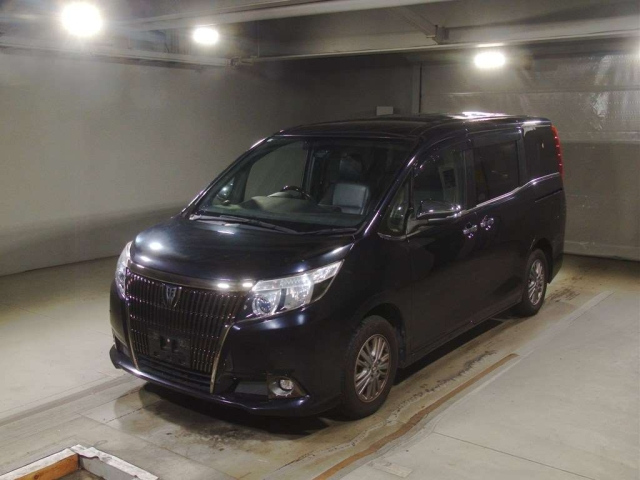 TOYOTA ESQUIRE 2016