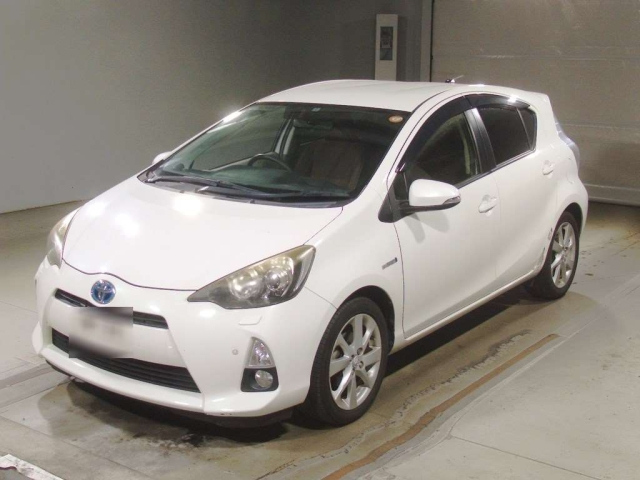 TOYOTA AQUA 2012
