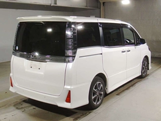 TOYOTA VOXY 2020