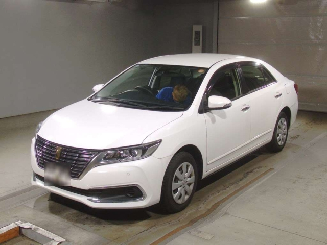 TOYOTA PREMIO 2020