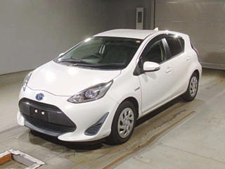 TOYOTA AQUA 2018