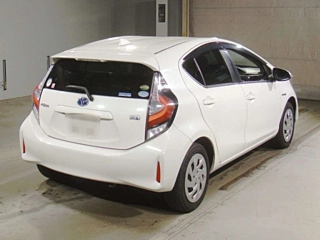 TOYOTA AQUA 2018