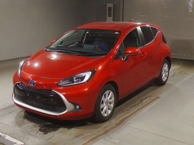 TOYOTA AQUA 2023