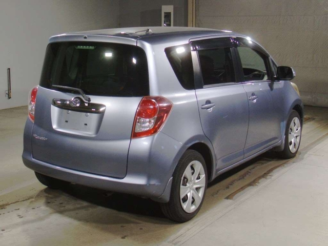 TOYOTA RACTIS 2010
