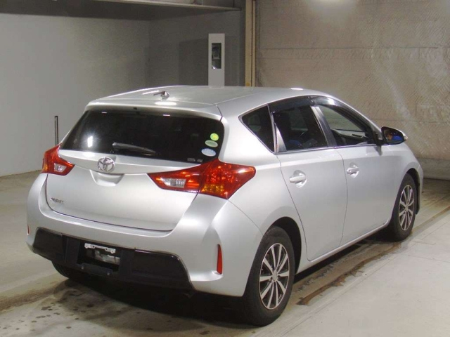 TOYOTA AURIS 2013