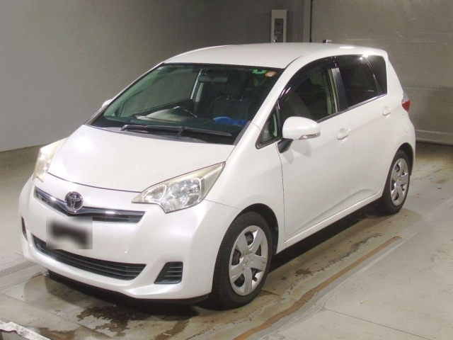 TOYOTA RACTIS 2013