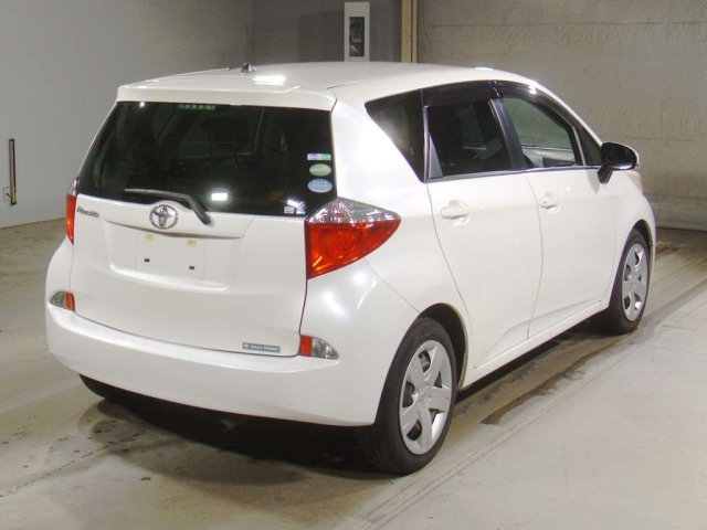 TOYOTA RACTIS 2013