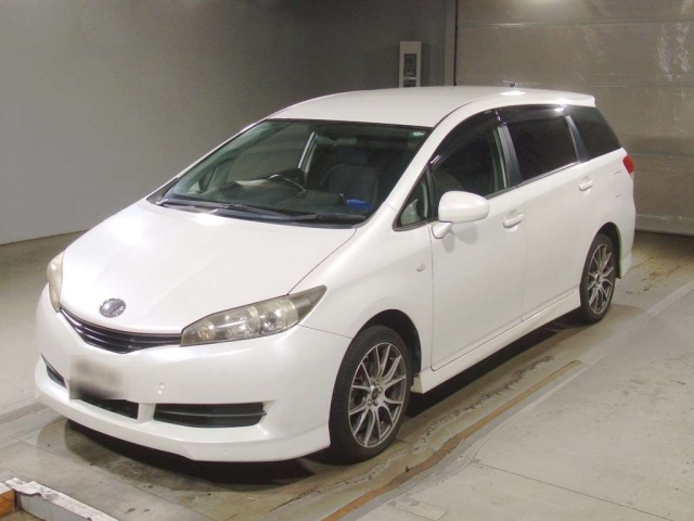 TOYOTA WISH 2011