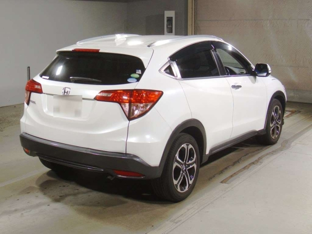 HONDA VEZEL 2015