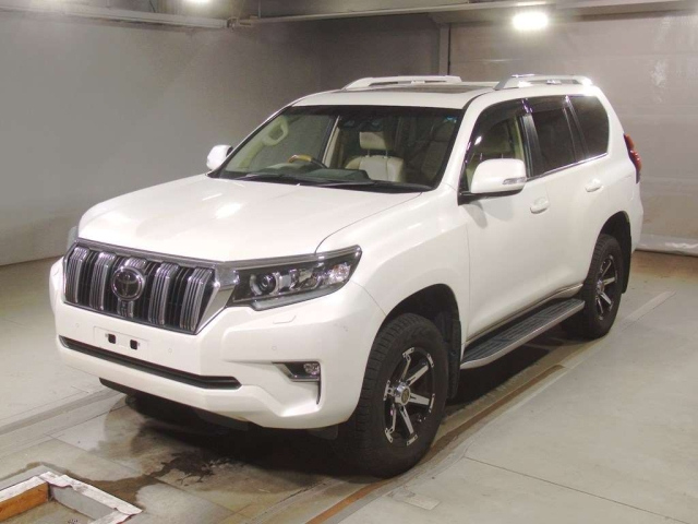 TOYOTA LAND CRUISER PRADO 2019