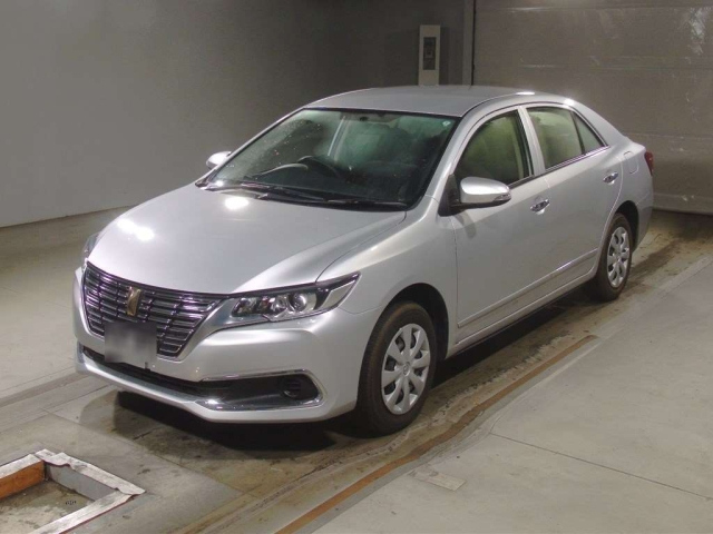 TOYOTA PREMIO 2019