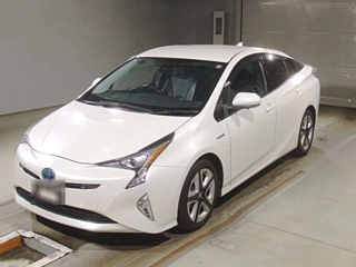TOYOTA PRIUS 2016
