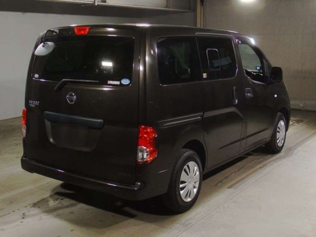 NISSAN NV200 2020