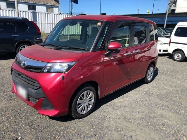 TOYOTA TANK 2017