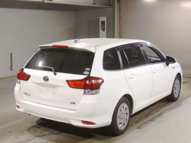 TOYOTA COROLLA FIELDER 2019