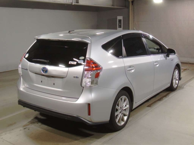 TOYOTA PRIUS ALPHA 2014
