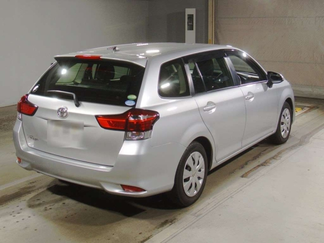 TOYOTA COROLLA FIELDER 2015
