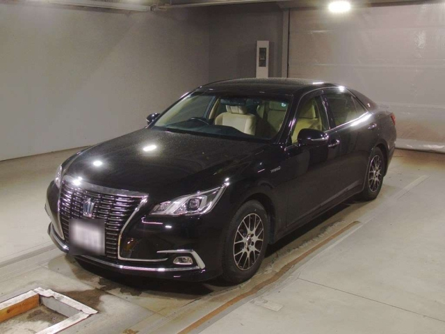TOYOTA CROWN 2015