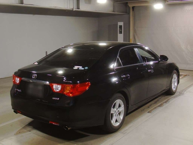 TOYOTA MARK X 2011