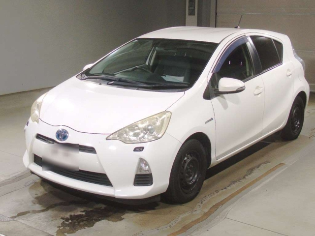 TOYOTA AQUA 2012
