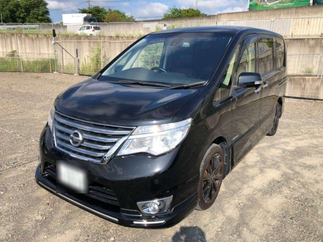 NISSAN SERENA 2015