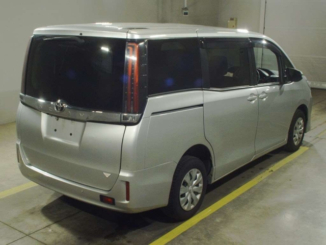 TOYOTA NOAH 2020