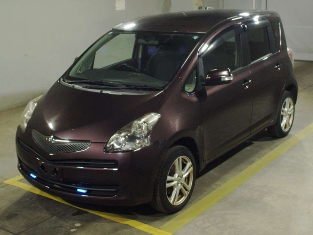 TOYOTA RACTIS 2010