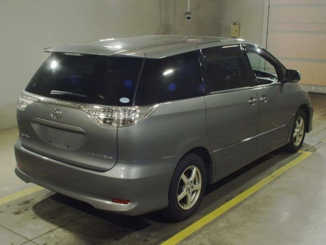 TOYOTA ESTIMA 2013