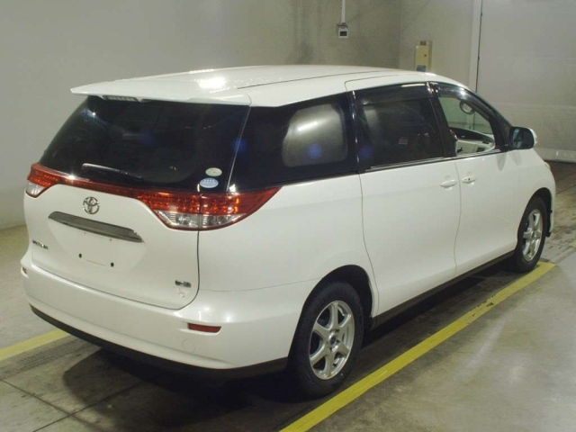 TOYOTA ESTIMA 2011