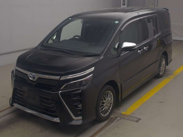 TOYOTA VOXY 2020