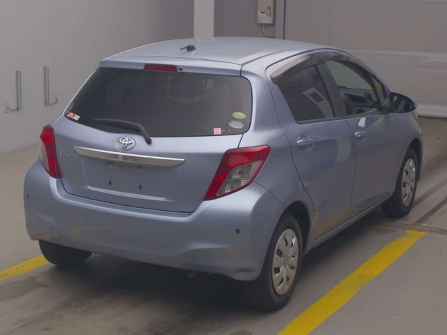 TOYOTA VITZ 2014