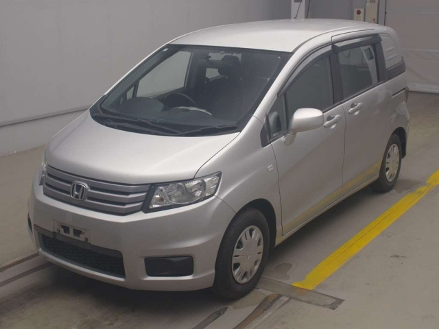 HONDA FREED 2011