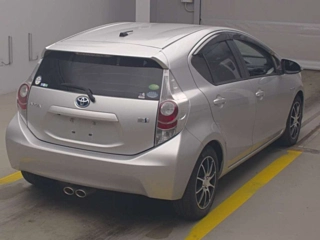 TOYOTA AQUA 2012