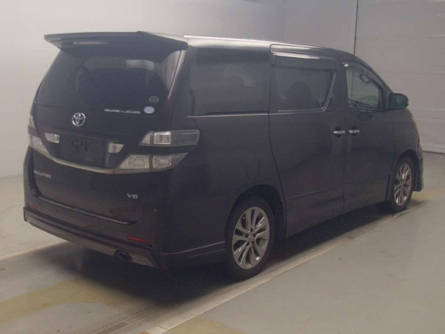 TOYOTA VELLFIRE 2011