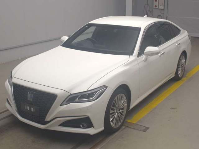 TOYOTA CROWN 2019