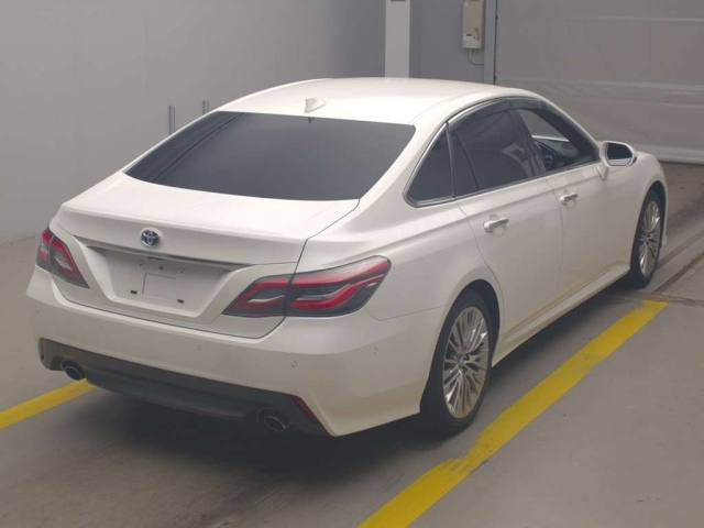 TOYOTA CROWN 2019